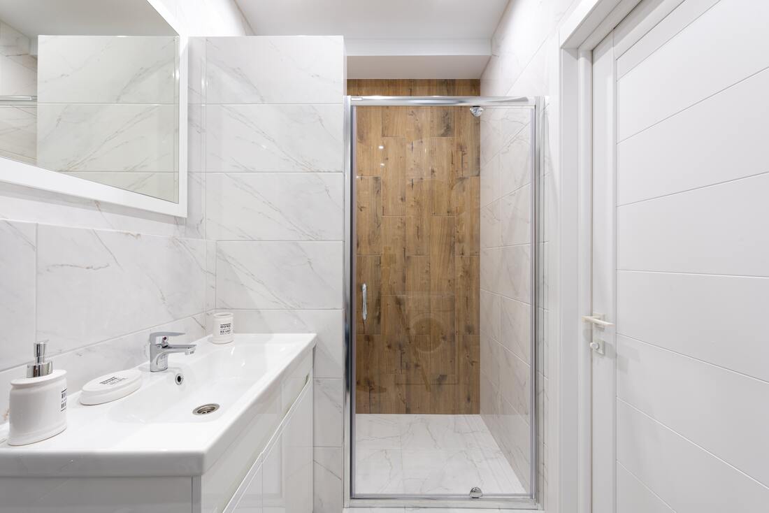 walk-in-shower